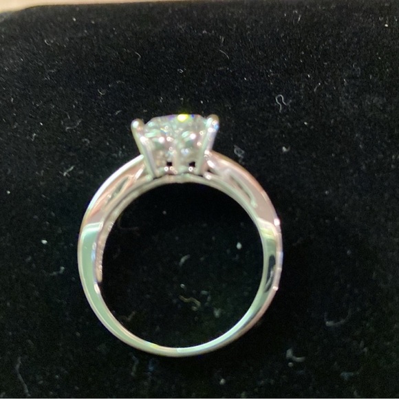 Heart and baguette ring 7 sterling - Picture 3 of 5